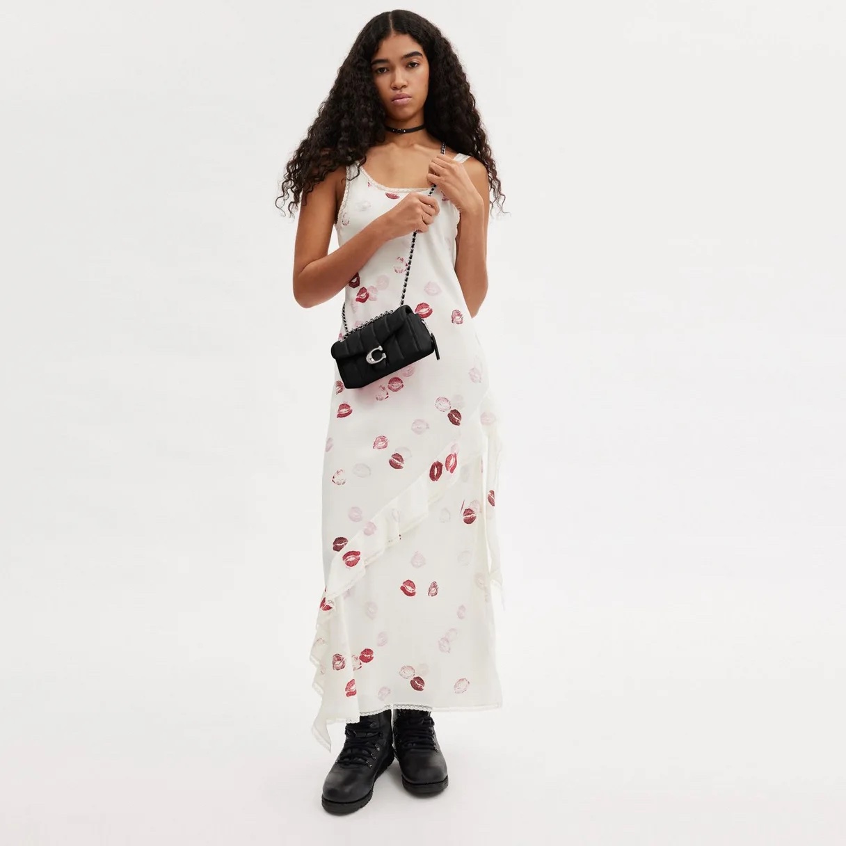 COACH Tabby Shoulder Bag 20 With Quilting - Black - Image 5