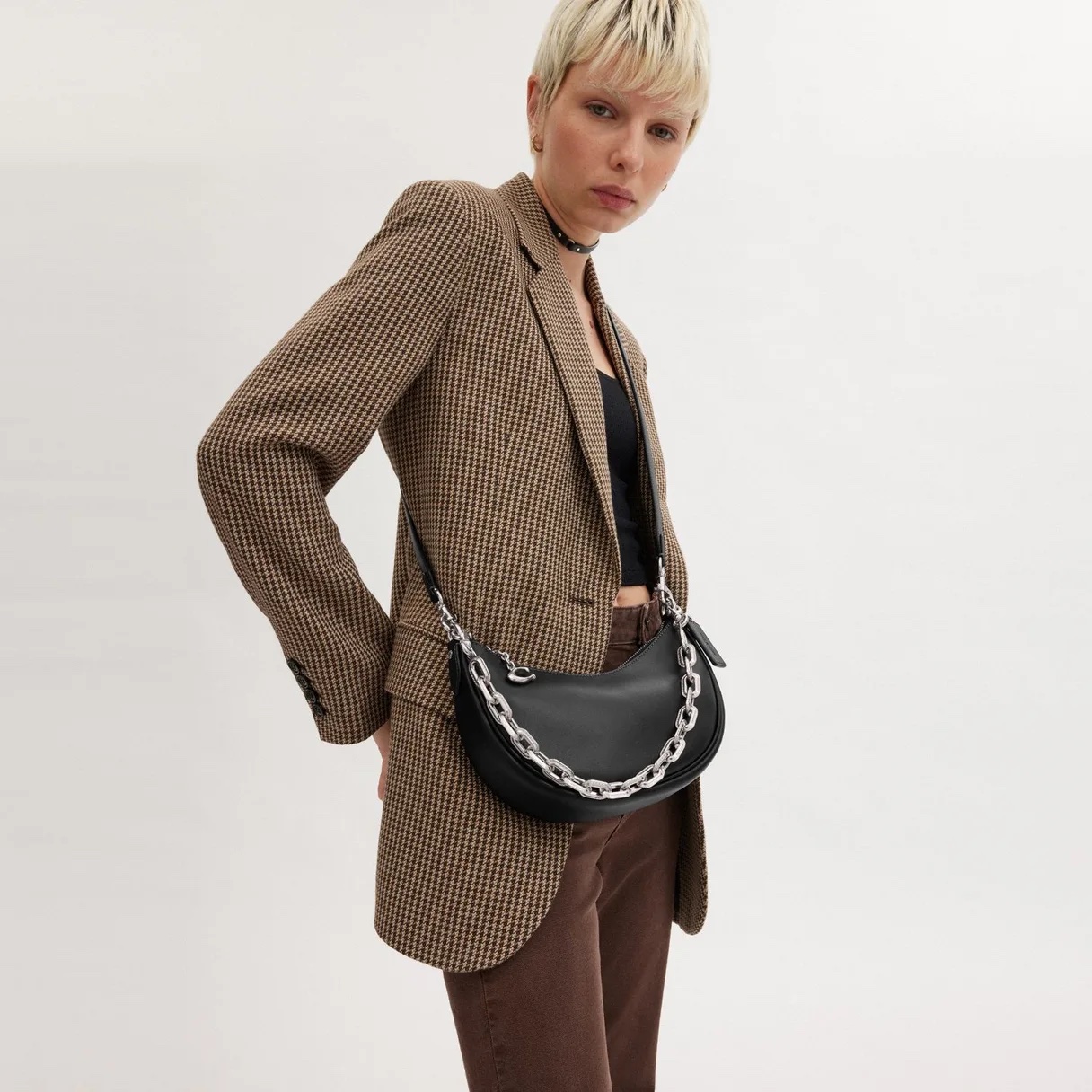 COACH Mira Shoulder Bag - Black - Image 5