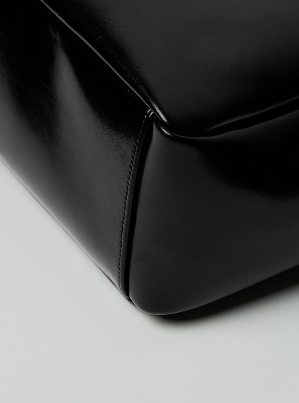 MARHEN J Casey - Black - Image 10