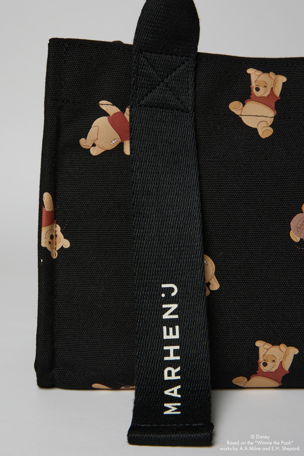 MARHEN J Disney Winnie The Pooh Rico Mini Black - Image 6