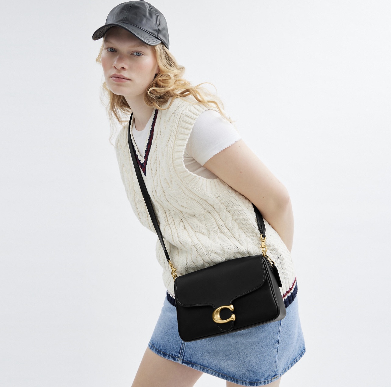 COACH Soft Tabby Shoulder Bag - Brass/Black - Image 8